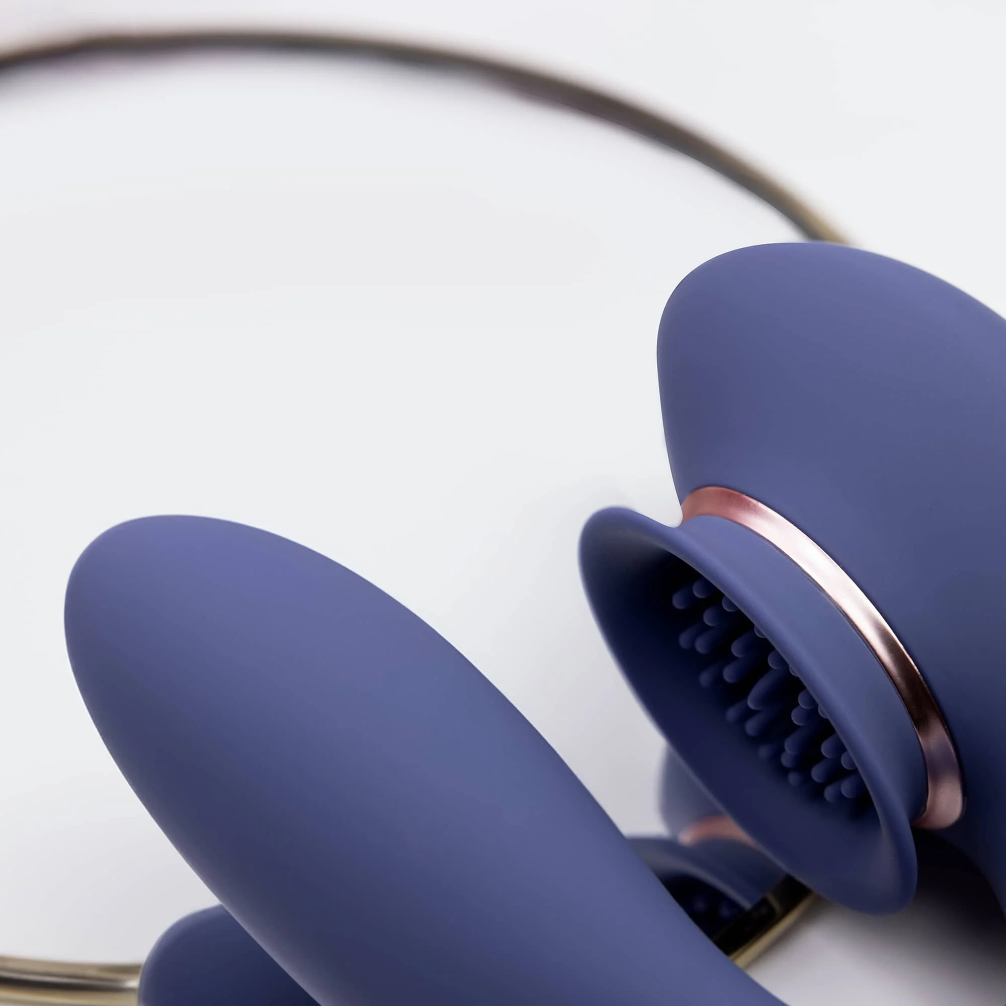 Vibrador de presión de aire – Estimulador con lengua móvil – Twitch 3 - Vibrador recargable y succión/ Innovation by Shots - Imagen 5