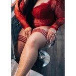 Medias autosujetables Kix'ies Whitney color nude con detalles rojos - Imagen 3