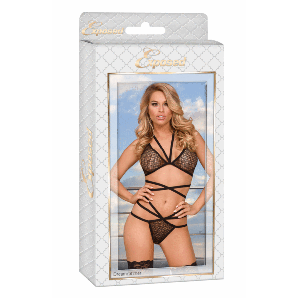 Conjunto negro de sujetador y tanga