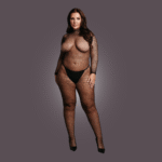 Body de rejilla con abertura en la entrepierna y cuello alto, con un encanto lleno de curvas – Desirelle - Imagen 4