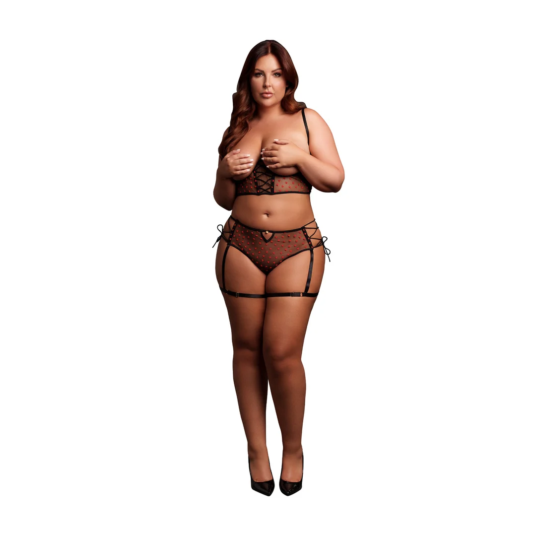 Conjunto de lencería curvy con sujetador de aros y copas abiertas, y detalles de cordones – LIN - Imagen 4
