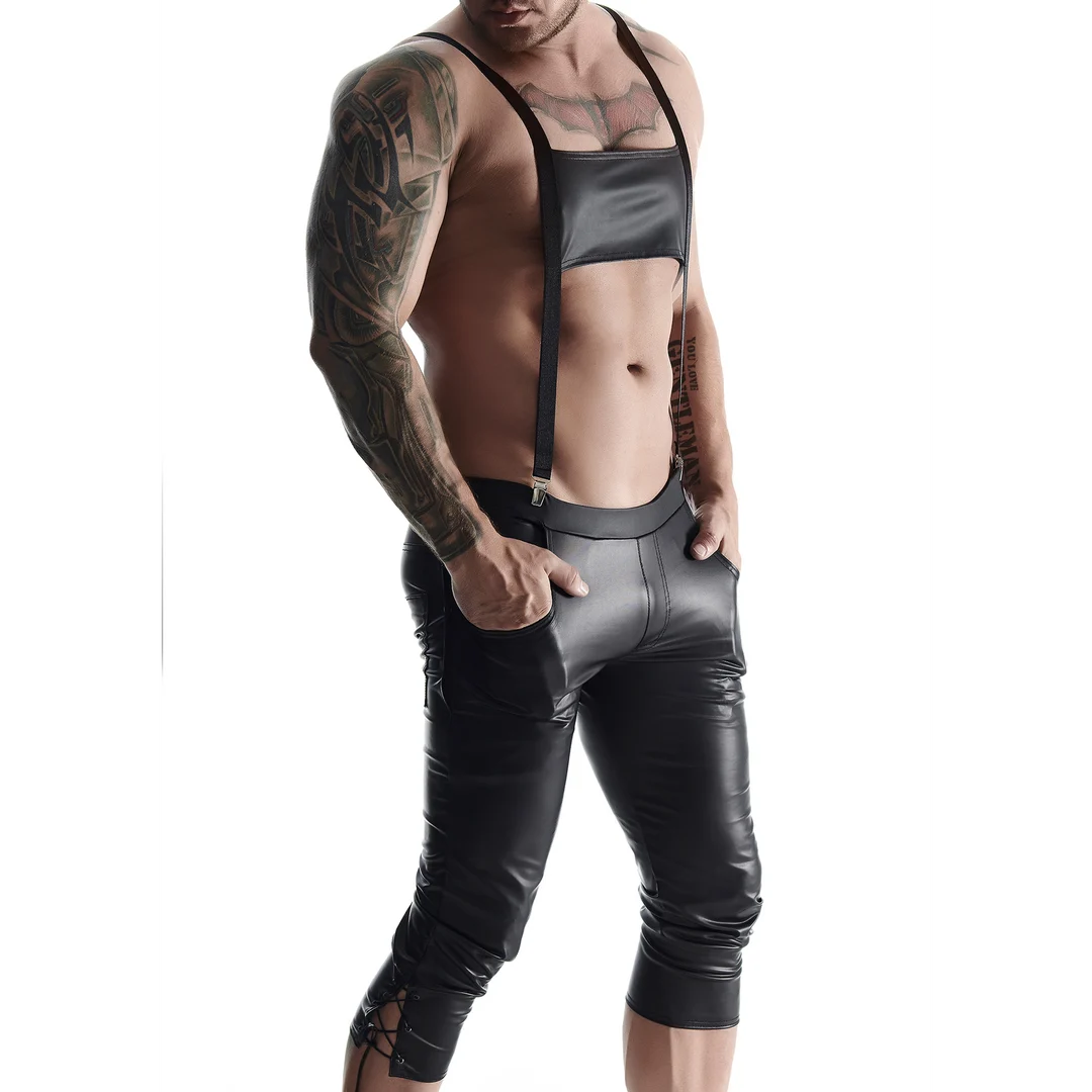 Conjunto fetish de efecto mojado y detalles metálicos para hombre – Regnes Fetish Planet - Imagen 9