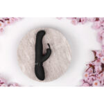 vibrador rabbit – cuentas giratorias y estimulación doble – negro (Izara) VIVE by Shots - Imagen 6